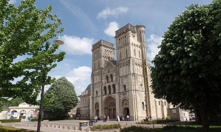 Private Tour of Caen and visit of the Memorial Museum
