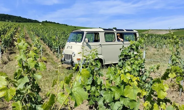 Full Day Tour in Champagne in a Vintage car from Epernay