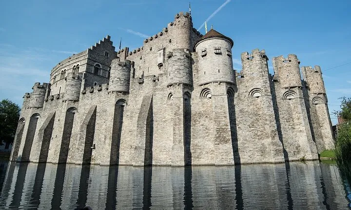 Private Sightseeing Day Trip to Ghent and Bruges from Amsterdam
