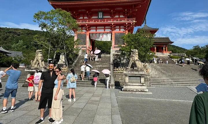90 Minutes Kiyomizu Temple Tour in Kyoto