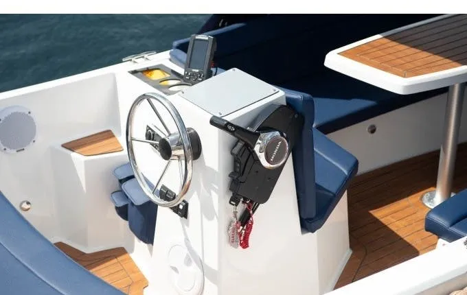MOTORBOOT-COMFORTLINE. FÜHRERSCHEINFREI. - 5 Stunden