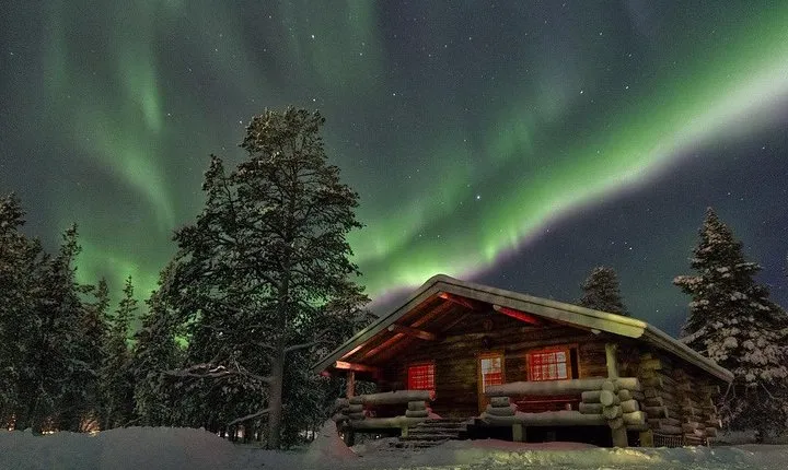 Private 4-hour Northern Lights Tour from Rovaniemi with hotel pick up