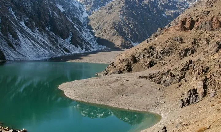 6 Days trek around Mount Toubkal and lake D'ifni