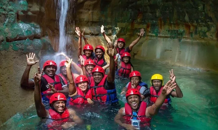 7 Waterfalls in Puerto Plata + a Delicious Local lunch.