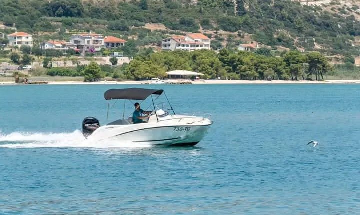 Private boat tour-custom itinerary from Split and Trogir