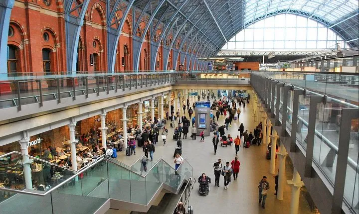 St Pancras Train Station to Heathrow Airport Private Transfer Service