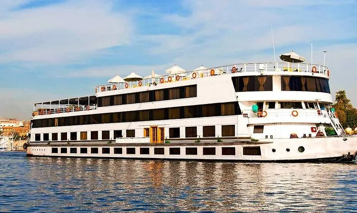 4 Days / 3 Nights Nile Cruise from Luxor to Aswan with Abu Simble