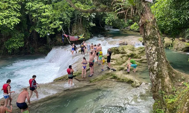  Dunn's River Falls & Blue Hole Combo Tour from Ocho Rios