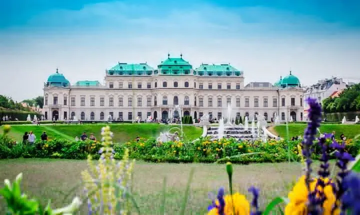 Discover Vienna’s most Photogenic Spots with a Local