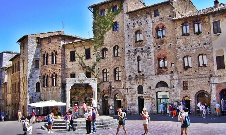 Florence: Siena & San Gimignano with Dinner in a Boutique Winery