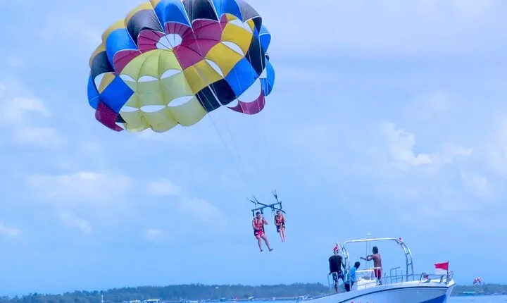 Parasailing Adventure in Hurghada