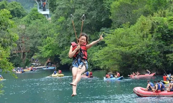 Paradise Cave and Dark Cave Day Tour from Hue/Phong Nha