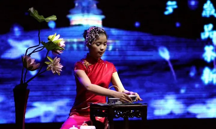 Traditional Chinese Tea Ceremony Experience