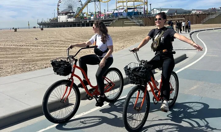 Venice and Santa Monica French Bicycle Tour
