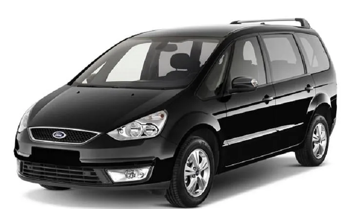 Affordable All London Airports Round-trip: Private Transfer to South-West London