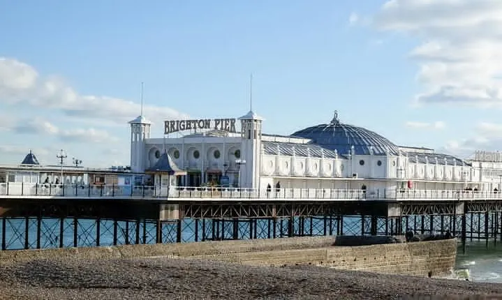 Brighton Tour: Coastal Gems & Cultural Wonders