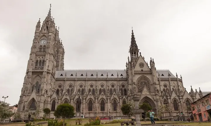 Private Quito City Tour with Panecillo´s Hill, and main churches