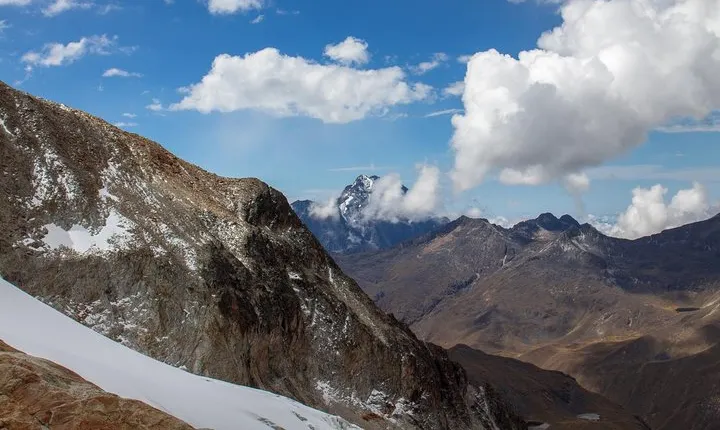 Climbing Huayna Potosí