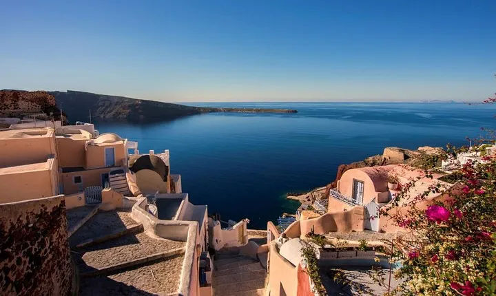 Aroma of Santorini:Private Half Day Sightseeing with wine tasting