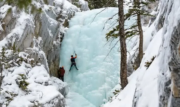 Ice Climbing Adventure in Banff: Beginner