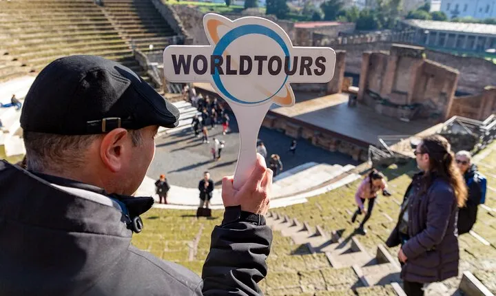 Naples: Pompeii & Herculaneum Day Trip – Small Group Tour