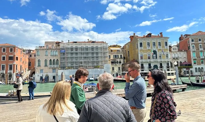 Tasty Street Food Tour of Venice City Center with Cicchetti & Local Specialties