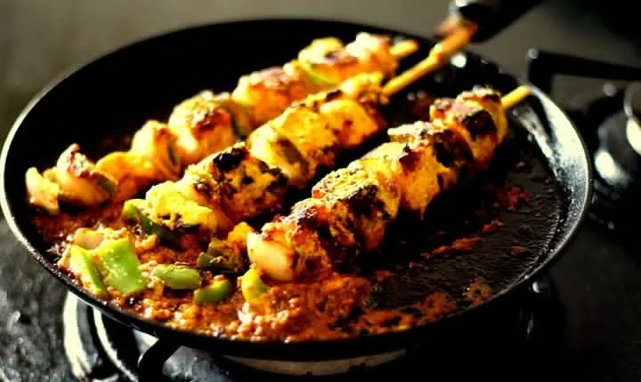 Private Half-Day Old Delhi Traditional Food Tour 