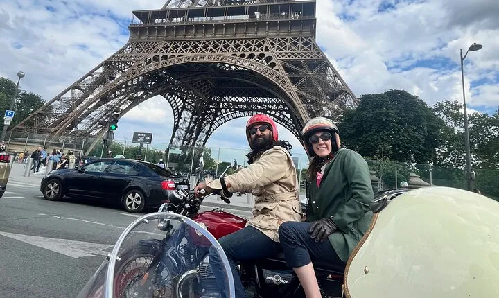 Paris Highlights: Private Sidecar Tour