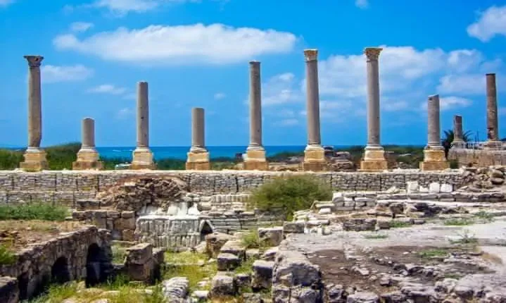 Small-Group Tour with Lunch to Sidon, Tyre & Maghdouche