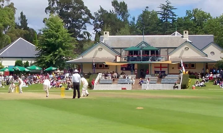 Guided Don Bradman Cricket Tour From Sydney