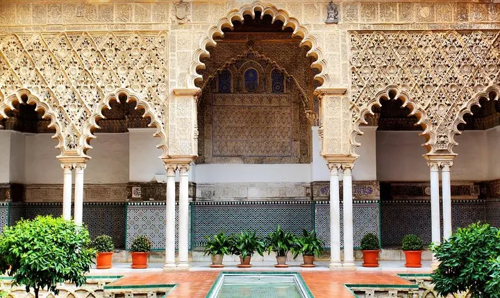 Small-Group Alcazar of Seville Guided Tour with entry ticket