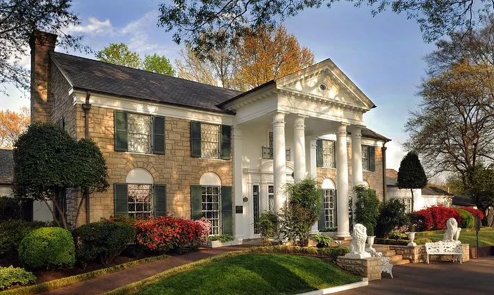 Elvis Presley's Childhood Home Sightseeing Daytrip from Memphis