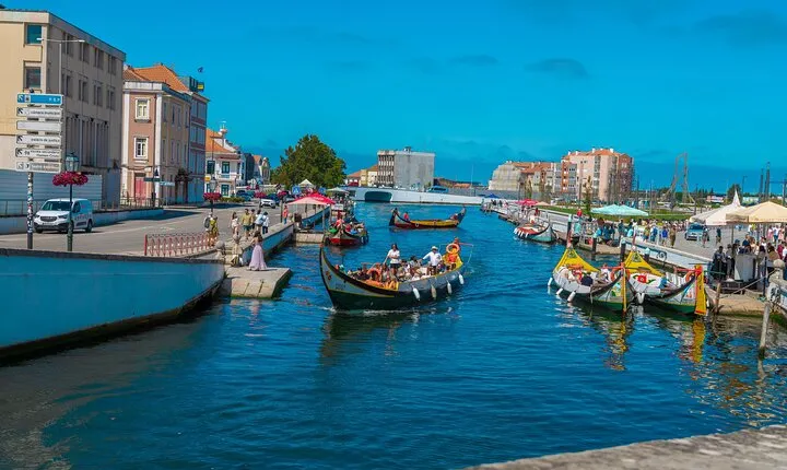 Coimbra & Aveiro Full Day Private Tour from Porto