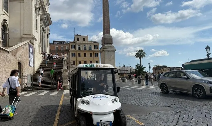 1,5 H Ancient Rome Tour on a Golf Cart