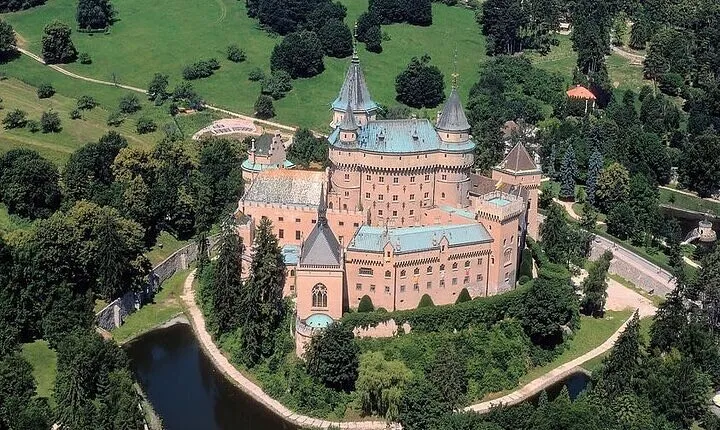 Bojnice Chateau and Cicmany Village Private Trip