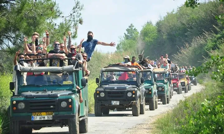 Full Extreme Jeep Safari Tour from Side