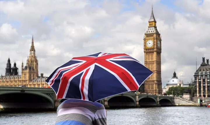 Explore London Freely – Self-Guided Tour with Mobile App