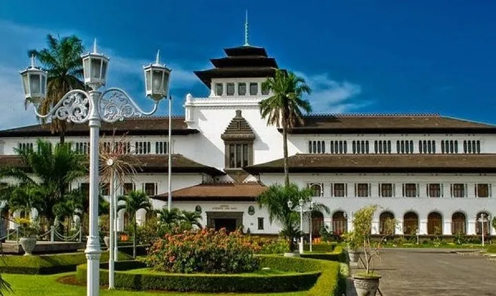DAY TRIP TO BANDUNG CITY From Jakarta