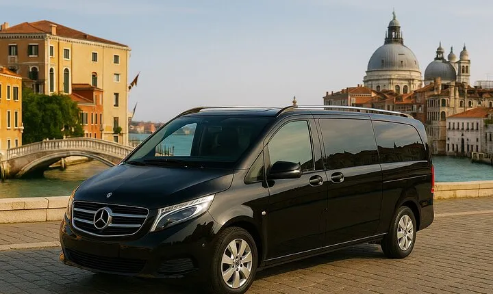 Private Transfer from Milan to Venice P.le Roma