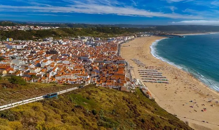 Private Guided Tour from Lisbon: Fátima Batalha Nazaré Óbidos