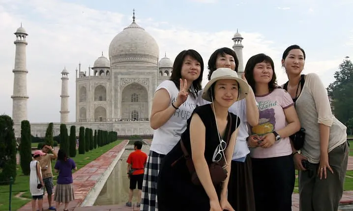 Same Day Taj Mahal Tour from Gurgaon (Gurugram)