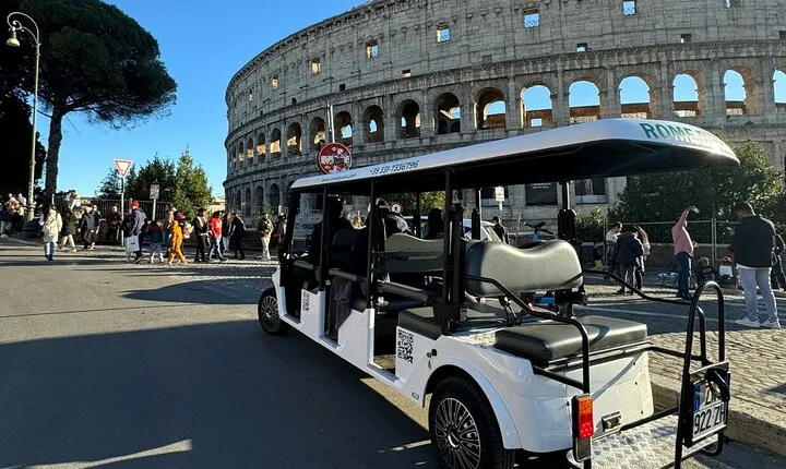 1,5H Gianicolo and Trastevere Tour on a Golf Cart