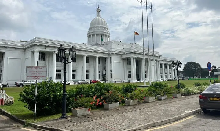 Colombo City Tour With Historical Places ( All Inclusive )