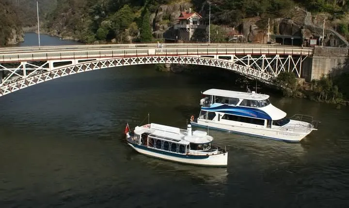 Batman Bridge 4 Hour Luncheon Cruise including sailing into the Cataract Gorge
