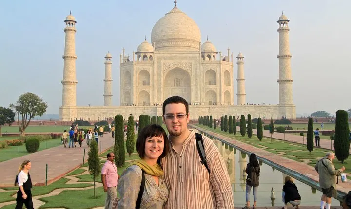 All Inclusive Taj Mahal Tour by Car from Delhi