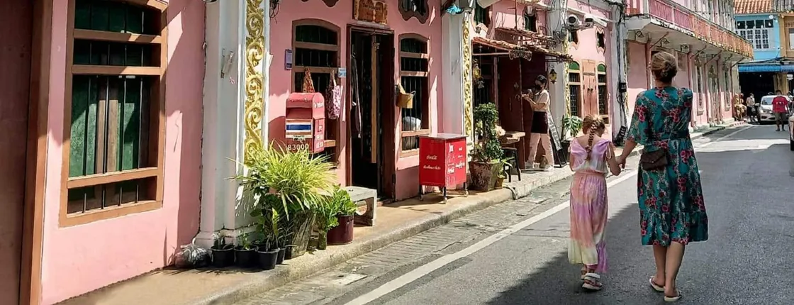 Phuket guided tour including Wat Chalong temple and town