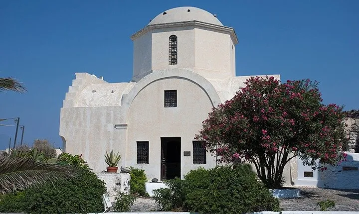 A Full Day Experience of Santorini 
