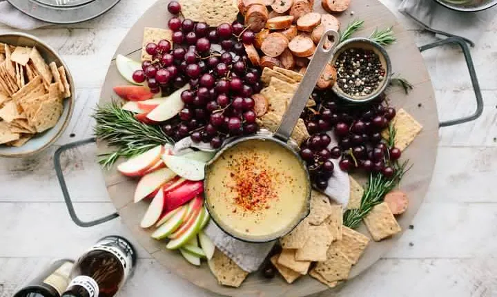 Sharing Plate Food Tour In Frankfurt