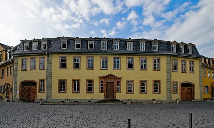 Frankfurt's Democratic Legacy 2 Hour Private Guided Walking Tour