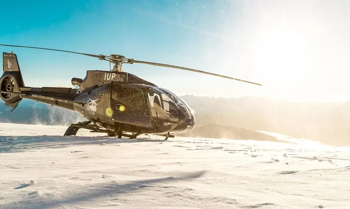 Helicopter Tour with Alpine Snow Landing from Queenstown